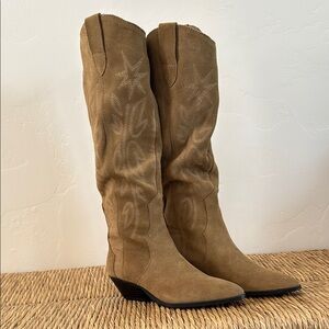 Bull & Bear Tan Suede Western Boots